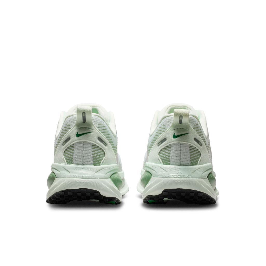 Nike Vomero 18 - Women's