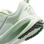 Nike Vomero 18 - Women's