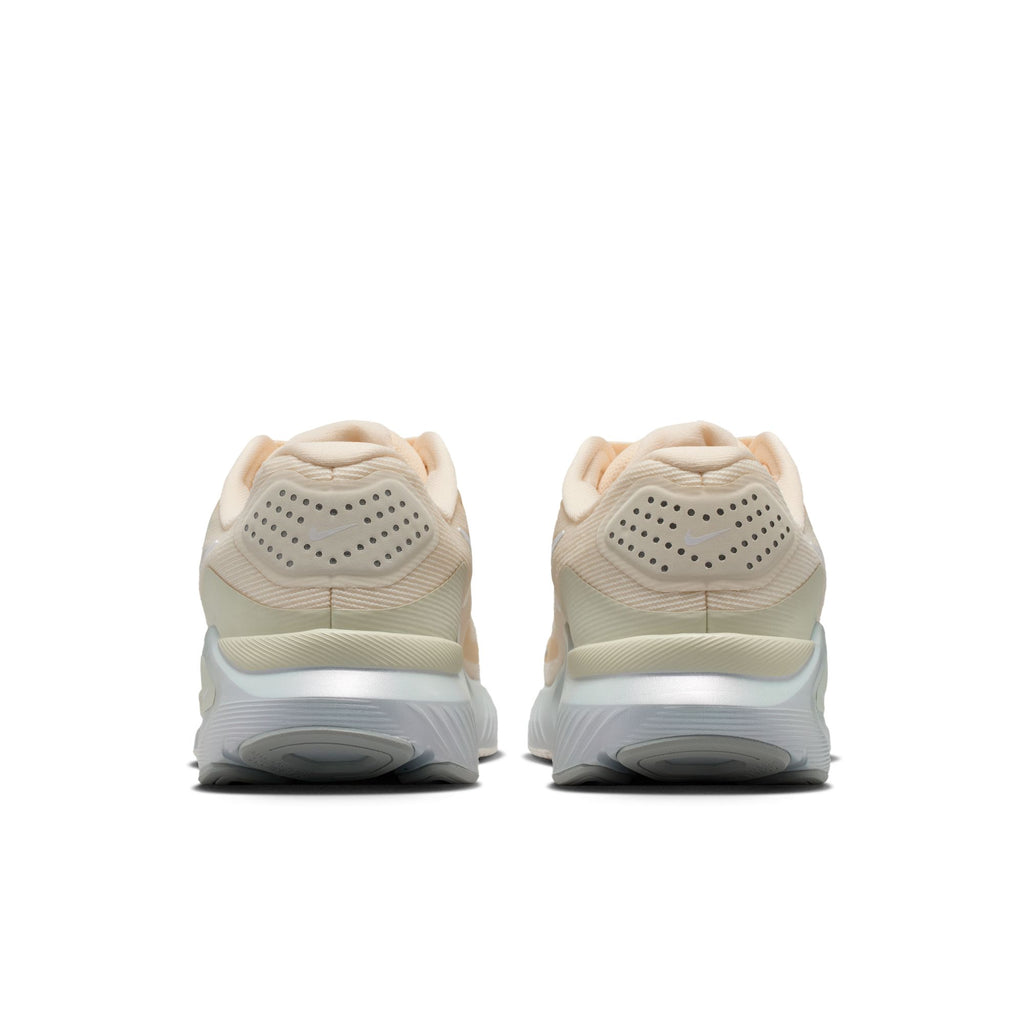 Nike Structure 26 - Women's
